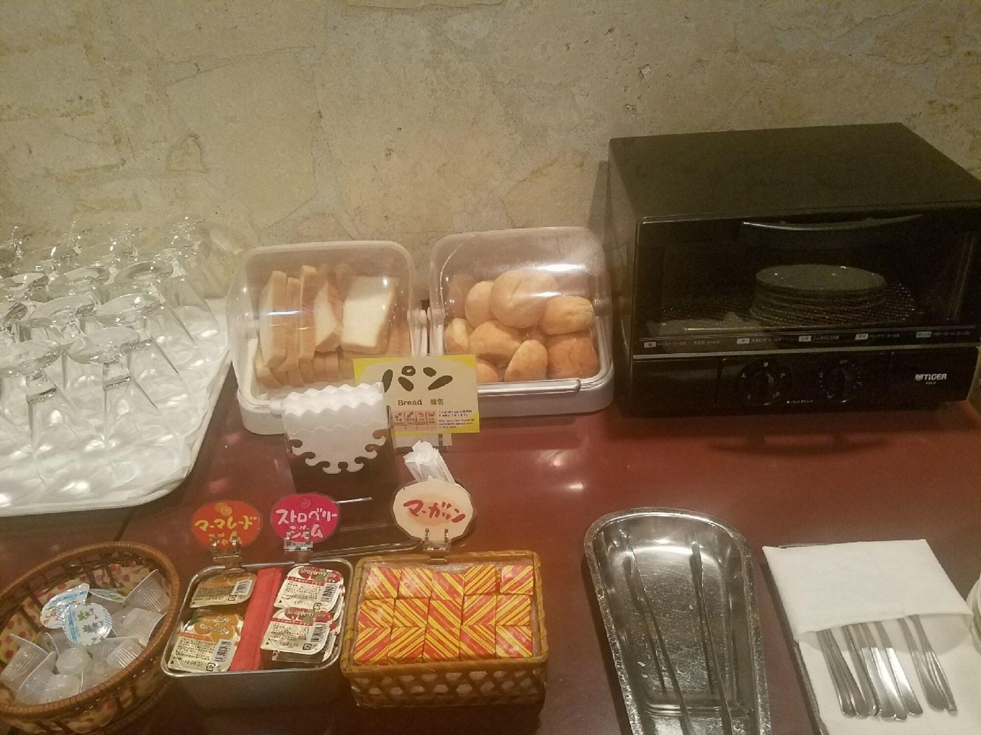 Hotel Naha City -Kokusai Street- Kültér fotó